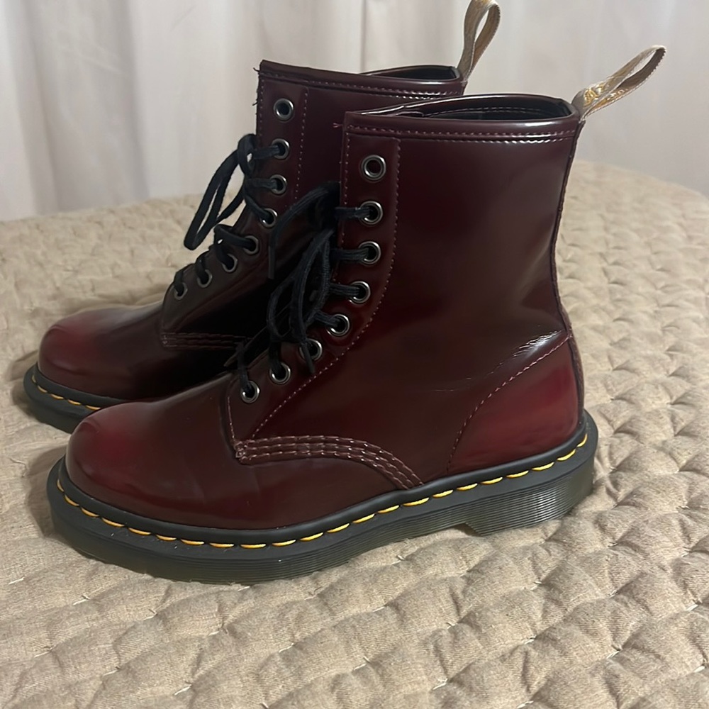 DR. MARTENS